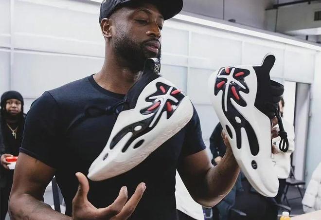 Zeus回应女学生被开除：我没做错任何事但感到很遗憾 女生未提过有男友