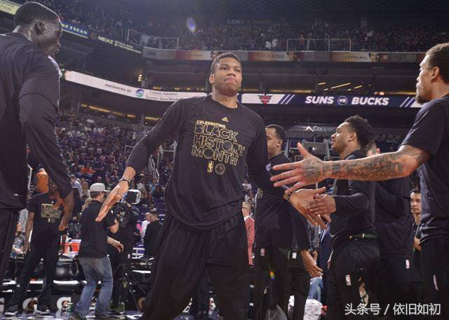 穆里尼奥回应阿莫林被曼联解雇：失败不应成为年轻教练的压力