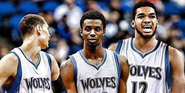 纽约洋基在 2017 年凭借“轰炸机队（Baby Bombers）”重返美联冠军赛