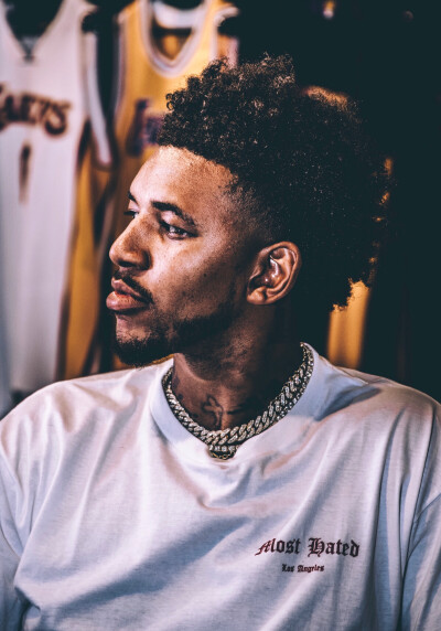 放弃狄龙，灰熊全面重建！球星纷纷挂牌，19+7榜眼价值不及特雷杨