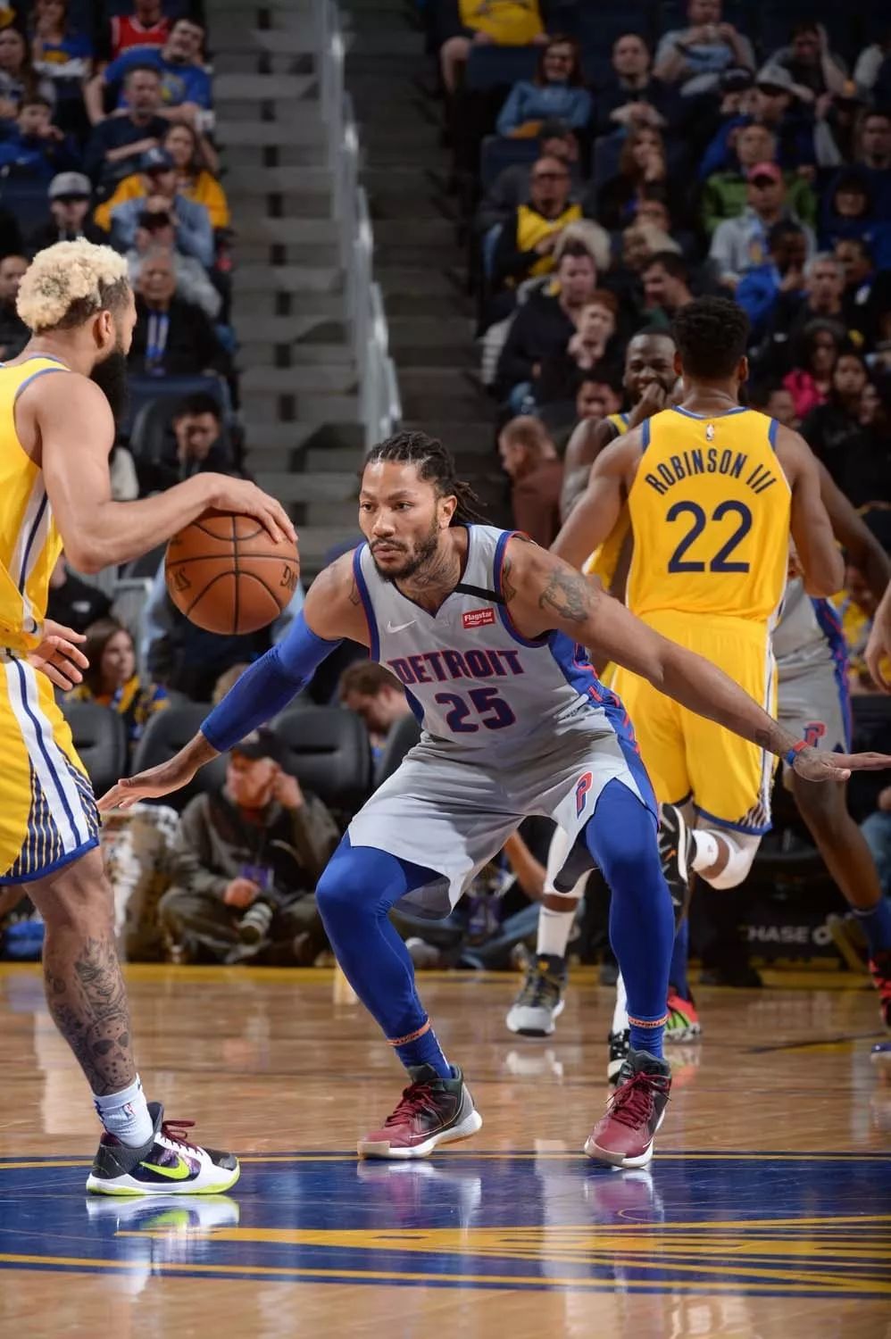 比赛日：巴萨胜皇马卫冕西超杯 曼联遭一轮游&曼城10-1