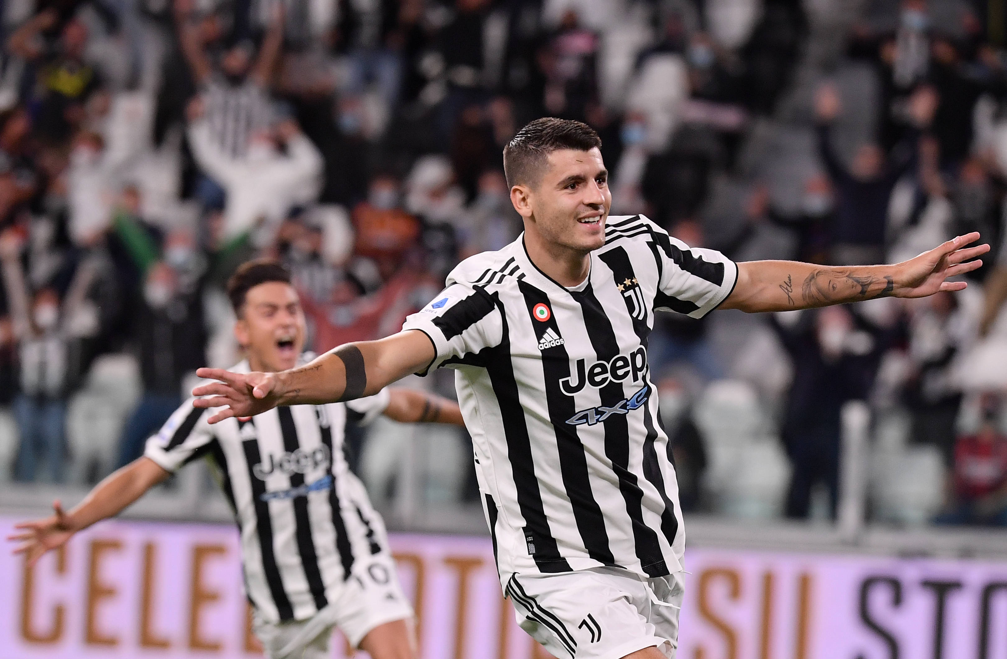 凯恩：其实还不太适应作为替补登场，下半场球队发挥更出色